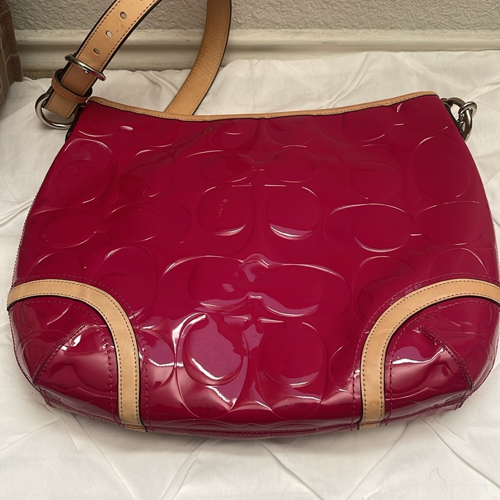 Coach - Picture 3 of 8